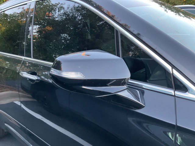 Used 2023 Cadillac XT6 Premium Luxury w/ Platinum Package AWD/4WD image 3