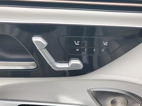 Used 2023 Mercedes-Benz EQE 350+ 4MATIC SUV w/ Exclusive Trim Package image 23