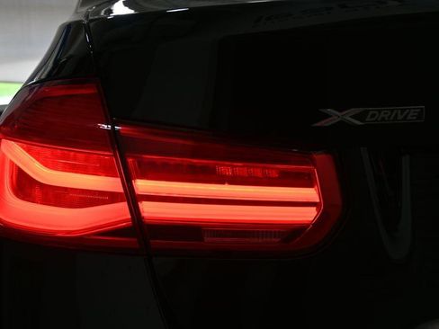 Used 2018 BMW 330i xDrive Sedan w/ Convenience Package AWD/4WD image 33