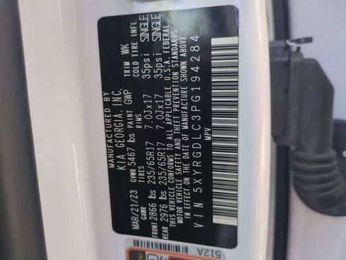 Used 2023 Kia Sorento LX image 14