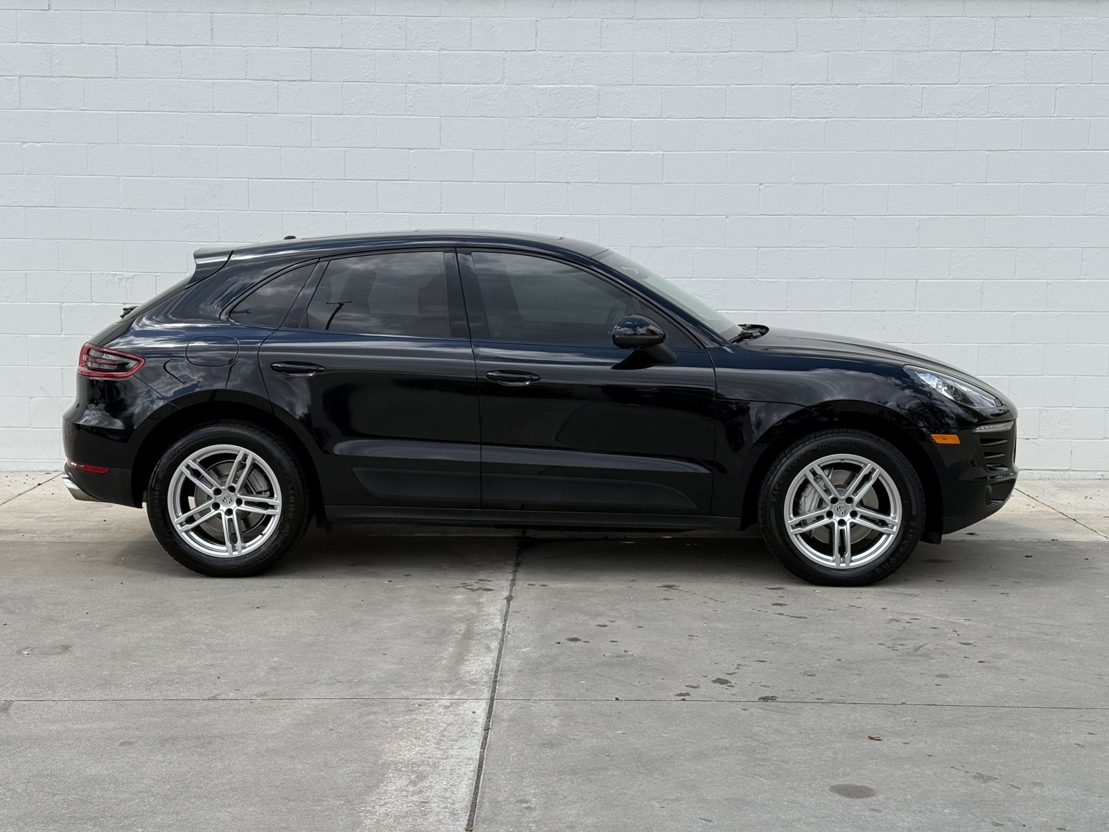 Used 2018 Porsche Macan S AWD/4WD image 9