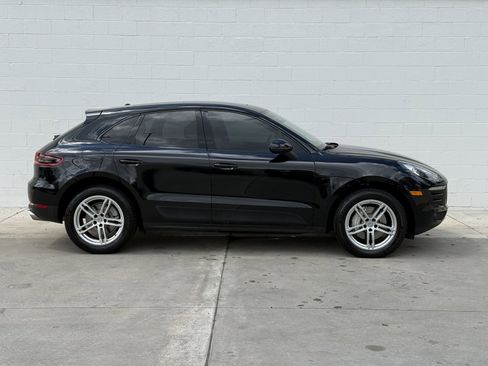 Used 2018 Porsche Macan S image 9