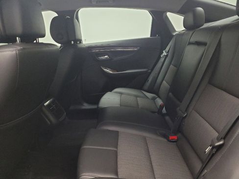 Used 2014 Chevrolet Impala LT FWD image 18