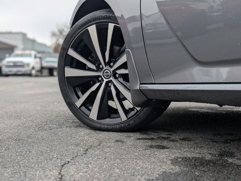 Used 2021 Nissan Altima 2.5 SR image 6