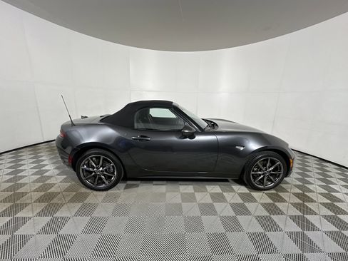 Used 2021 MAZDA MX-5 Miata Grand Touring image 8