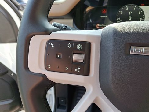 Used 2025 Land Rover Defender 110 S AWD/4WD image 19