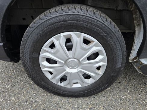 Certified 2025 Ford Transit 250 Low Roof w/ Exterior Upgrade Package RWD image 9