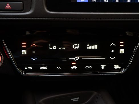 Used 2021 Honda HR-V EX image 34