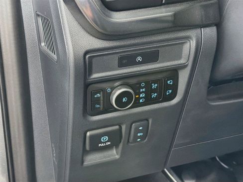 Used 2025 Ford F150 Raptor AWD/4WD image 17