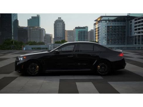 New 2026 BMW M5 w/ Carbon Package image 4