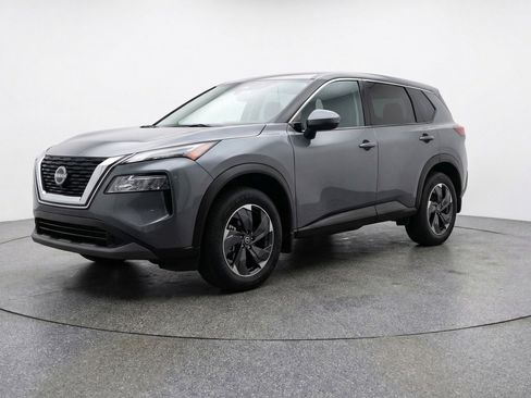 Used 2025 Nissan Rogue SV FWD image 3
