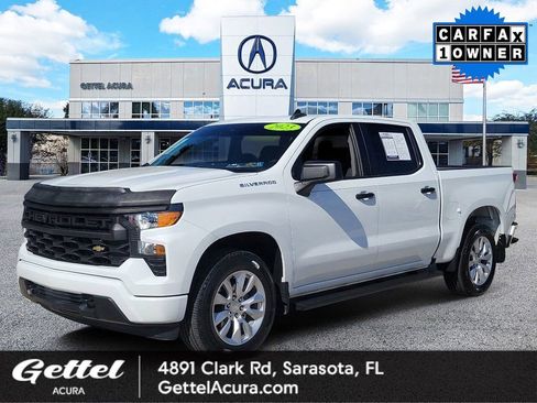 Used 2023 Chevrolet Silverado 1500 Custom image 1