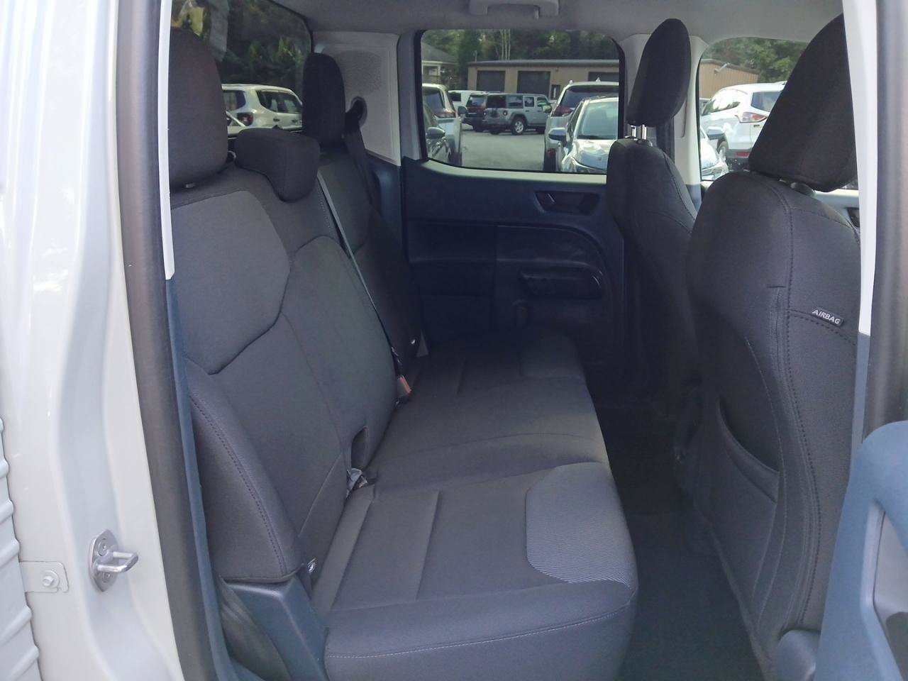 Used 2022 Ford Maverick XL FWD image 12