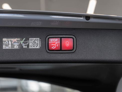 New 2025 Mercedes-Benz E 450 4MATIC All-Terrain Wagon image 36