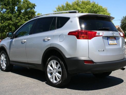 Used 2013 Toyota RAV4 Limited FWD image 7