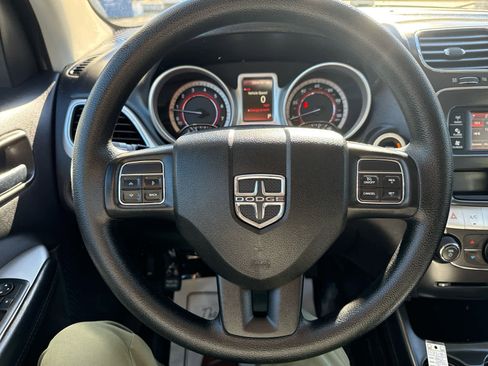 Used 2017 Dodge Journey SXT w/ Comfort/Convenience Group image 22