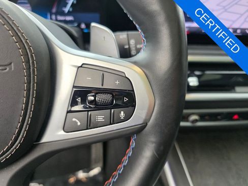 Certified 2025 BMW X7 M60i AWD/4WD image 21