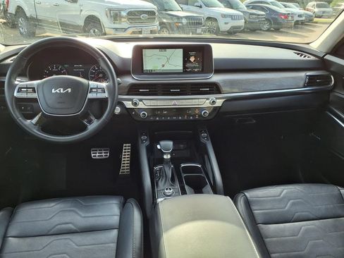 Used 2022 Kia Telluride SX w/ SX Prestige Package AWD/4WD image 9