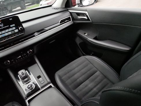 Used 2024 Mitsubishi Outlander SE AWD/4WD image 11