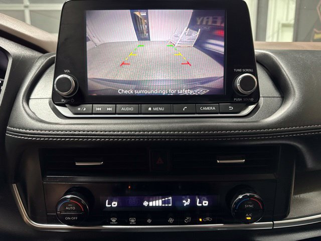 Used 2023 Nissan Rogue SV AWD/4WD image 12