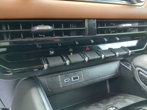 Used 2023 GMC Canyon AT4 w/ AT4 Premium Package image 23