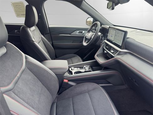 New 2026 Ford Explorer ST image 14