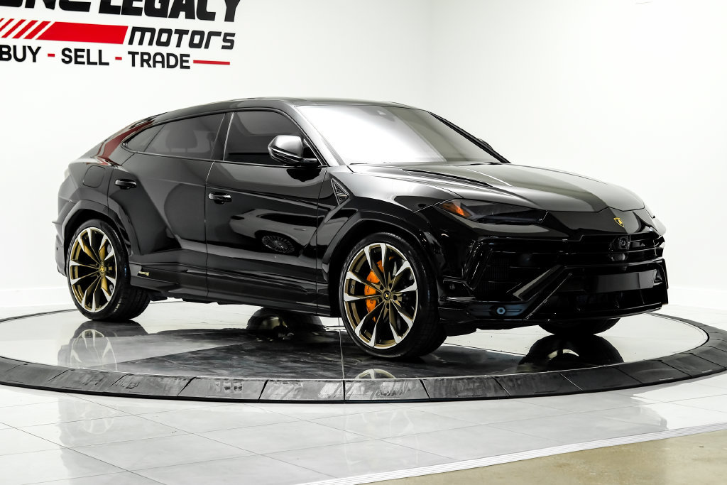 Used 2024 Lamborghini Urus S AWD/4WD image 3