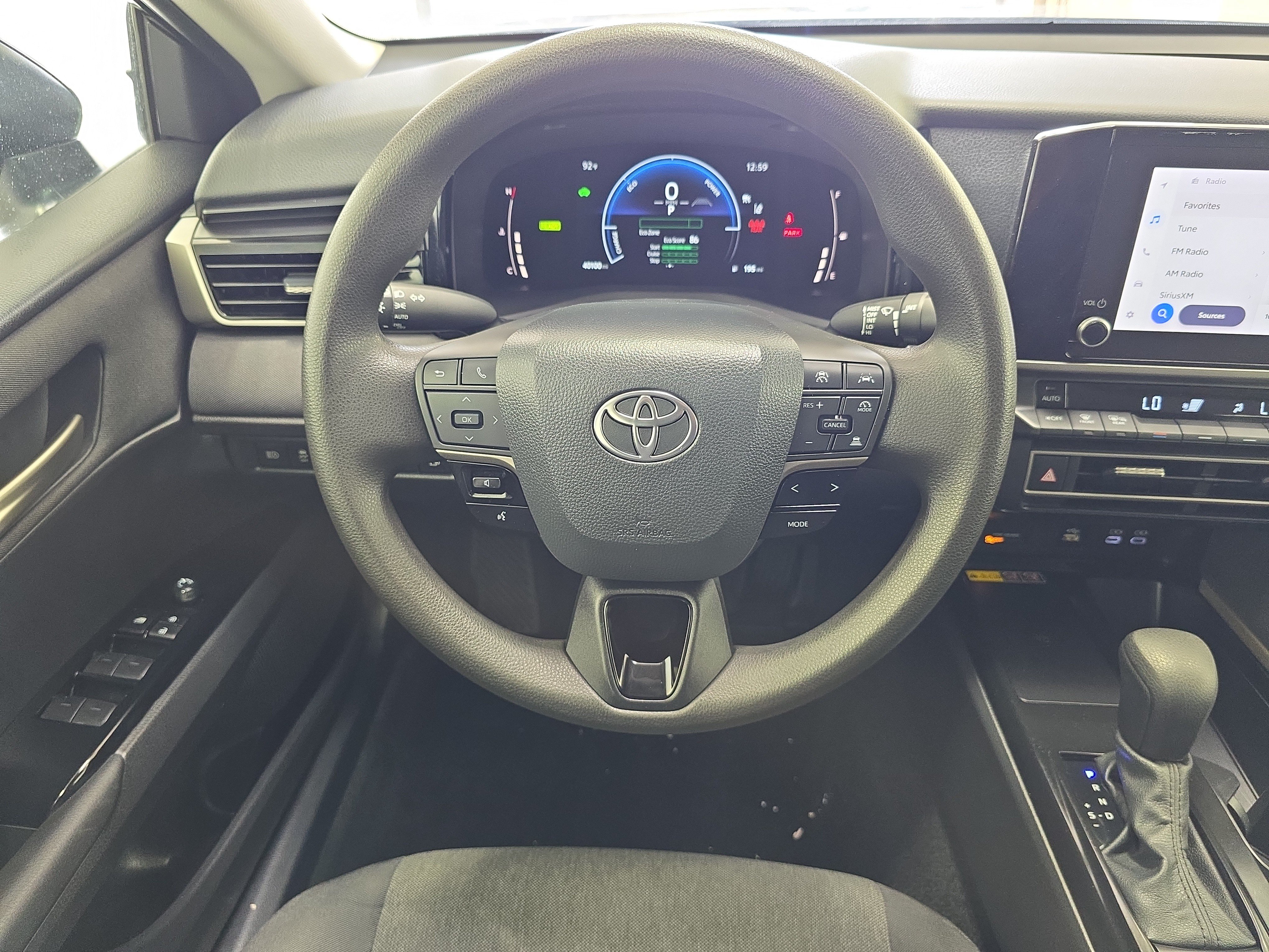 Used 2025 Toyota Camry LE FWD image 13