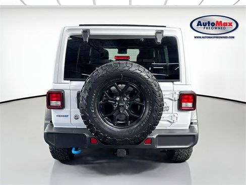 Used 2024 Jeep Wrangler Willys 4xe image 8