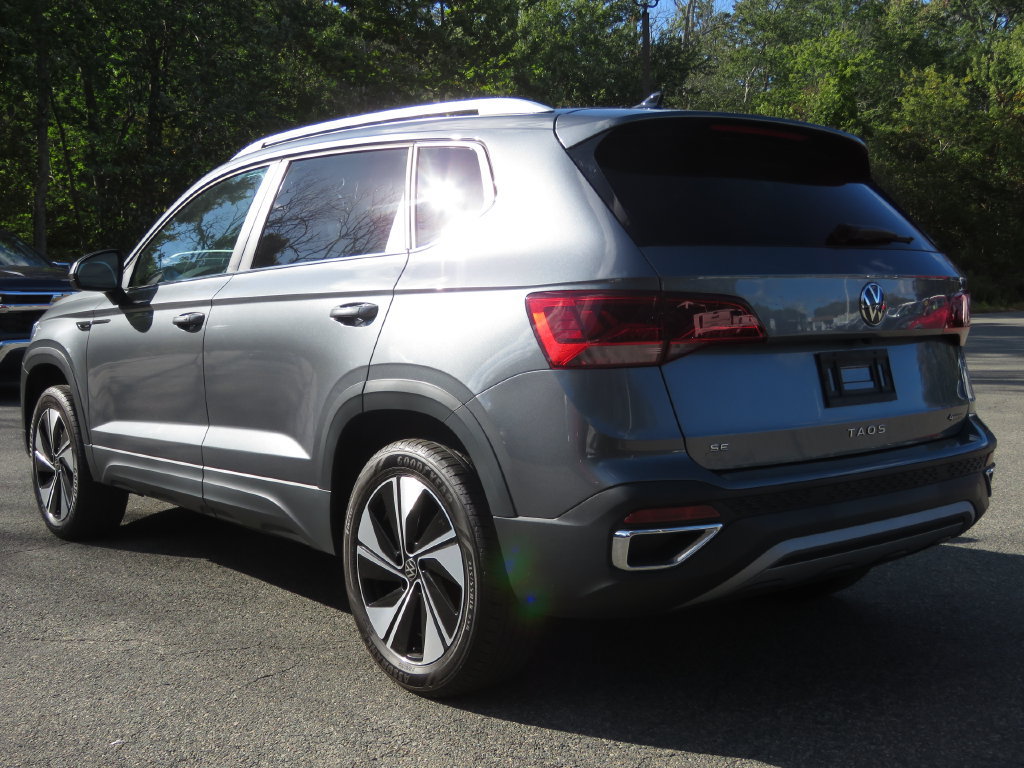 Used 2023 Volkswagen Taos SE AWD/4WD image 7