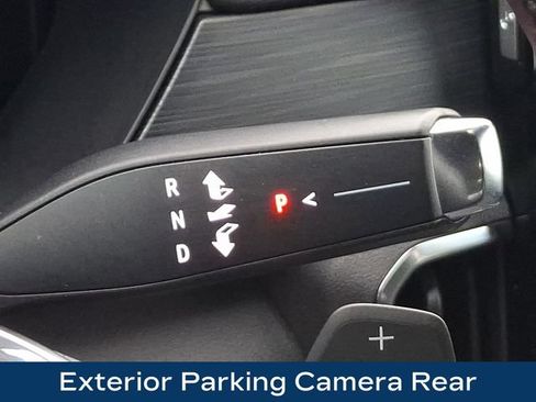Used 2025 GMC Acadia Elevation AWD/4WD image 11