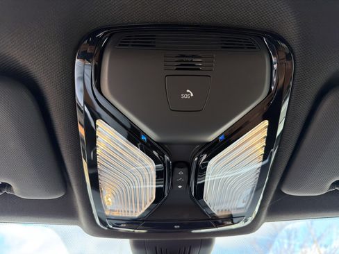 Used 2023 BMW X5 xDrive45e w/ Luxury Seating Package image 15