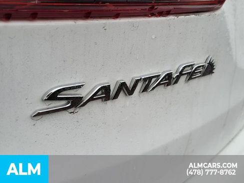 Used 2017 Hyundai Santa Fe SE image 7