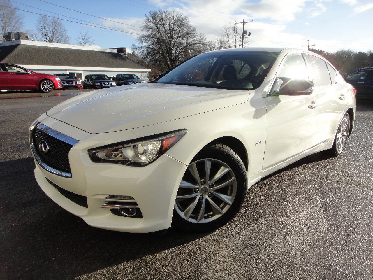 Used 2016 INFINITI Q50 Premium w/ 2.0T Premium Plus Package AWD/4WD image 1