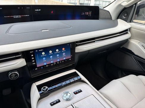 New 2026 Lincoln Navigator Reserve AWD/4WD image 27