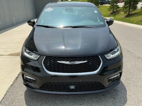 Used 2025 Chrysler Pacifica Select FWD image 7