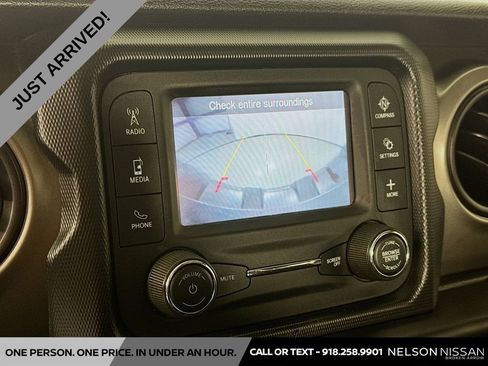 Used 2019 Jeep Wrangler Unlimited Sport AWD/4WD image 13
