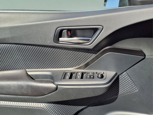 Used 2018 Toyota C-HR XLE FWD image 20