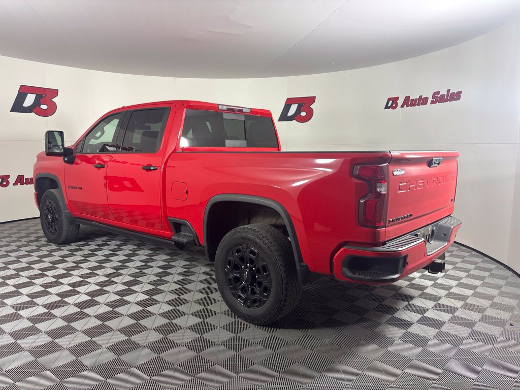 Used 2022 Chevrolet Silverado 2500 LTZ w/ LTZ Plus Package AWD/4WD image 5