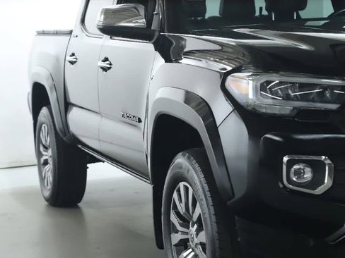 Certified 2023 Toyota Tacoma Limited AWD/4WD image 8