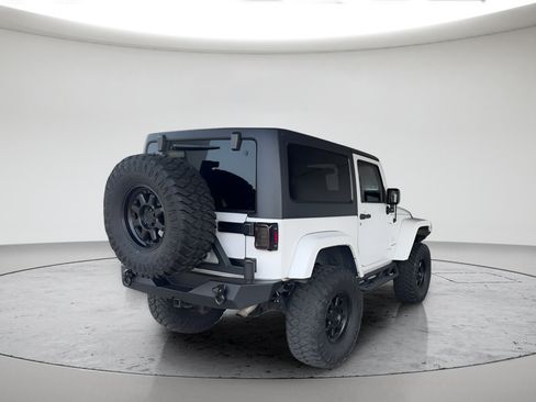 Used 2015 Jeep Wrangler Sahara w/ Connectivity Group AWD/4WD image 5