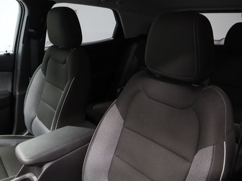 Used 2025 Chevrolet TrailBlazer LT image 25