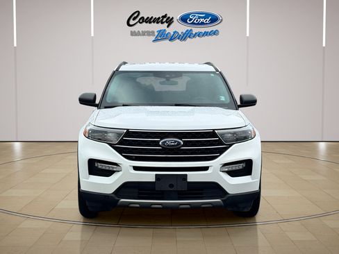 Used 2022 Ford Explorer XLT w/ Equipment Group 202A RWD image 5