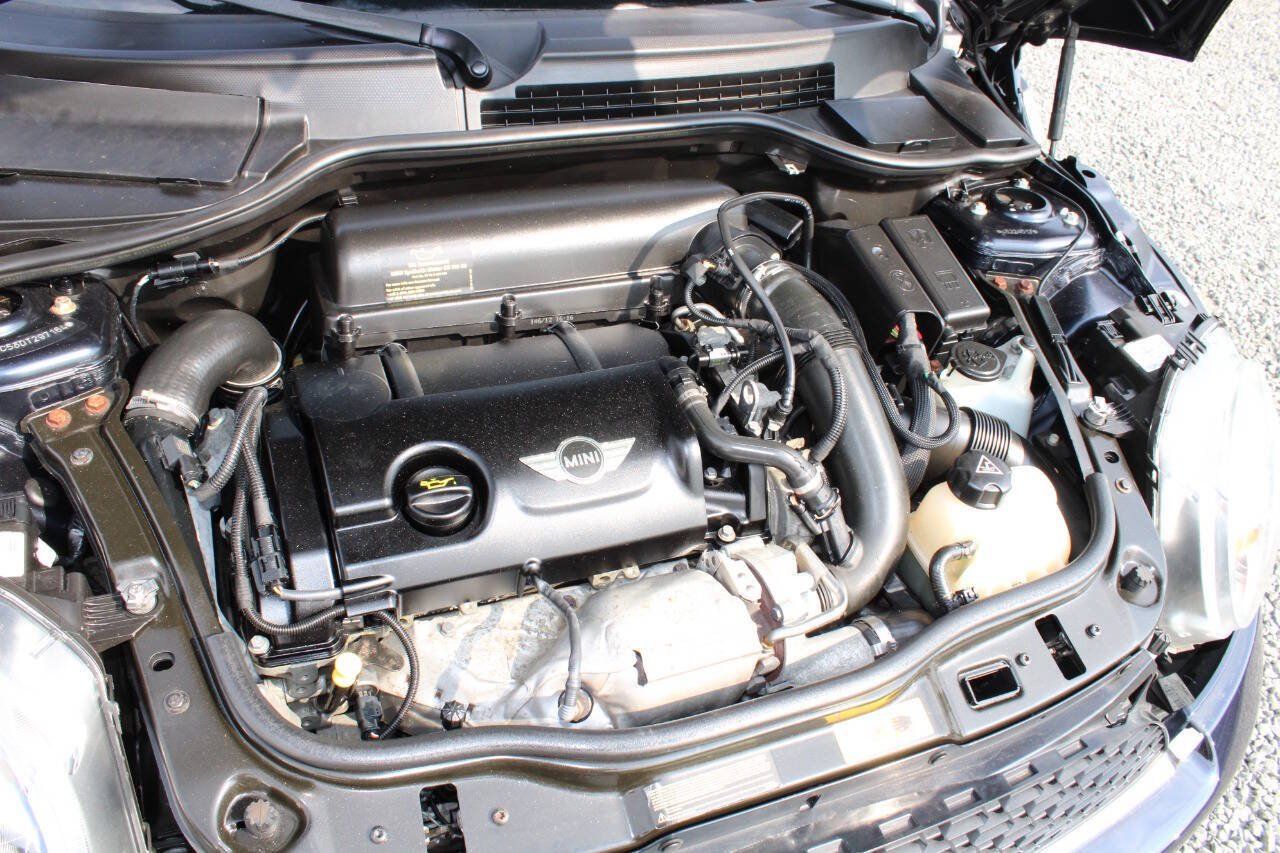 Used 2013 MINI Cooper S FWD image 31