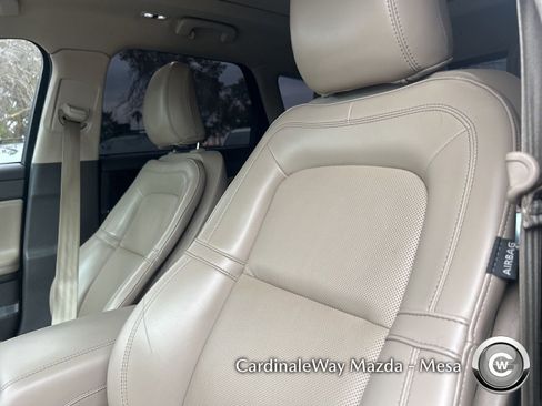 Used 2021 Lincoln Corsair FWD w/ Premium Package image 15