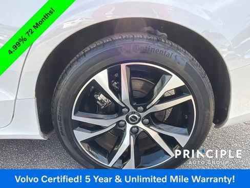 Certified 2024 Volvo S60 B5 Core image 14