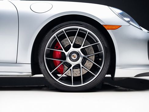 Used 2017 Porsche 911 Turbo image 43