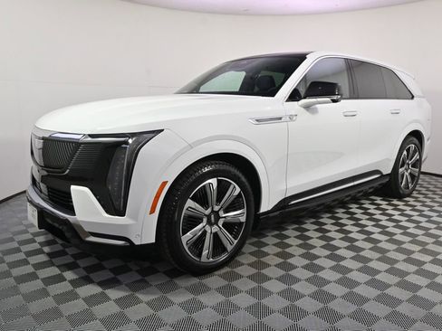 New 2025 Cadillac Escalade IQ Luxury 2 image 2
