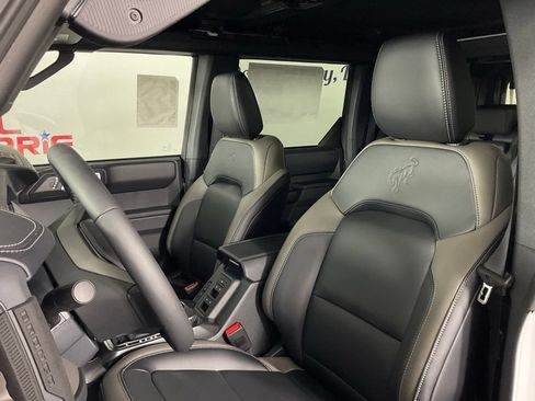 New 2026 Ford Bronco Outer Banks AWD/4WD image 14