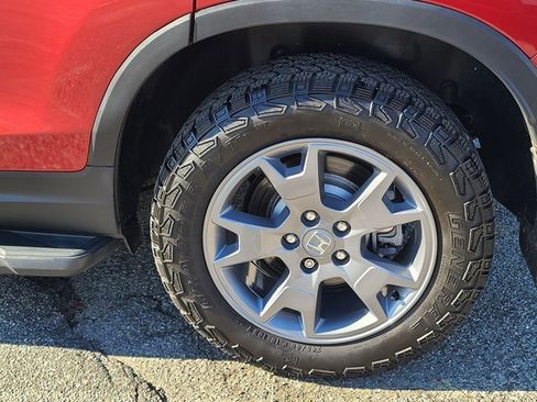 Certified 2025 Honda Passport TrailSport image 35